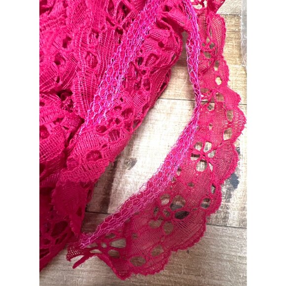 Create A Craft Ruffled Lace 4 Yds Floral Accents Pink Trim For Apparel & Crafts - Picture 2 of 3